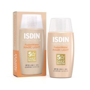 کرم ضدافتاب رنگی فیوژن واتر مجیک SPF50 رنگ لایت ایزدین ISDIN