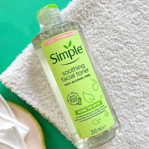 تونر انواع پوست سیمپل مدل Simple soothing